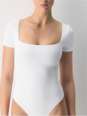 Aritzia White Square Neck Short Sleeve Bodysuit